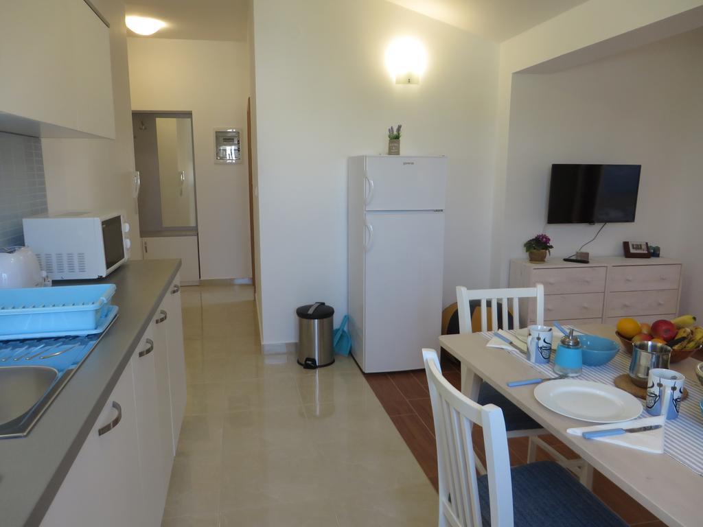 Filipovic Apartments With Pool بيوغْغاد نا موغو المظهر الخارجي الصورة