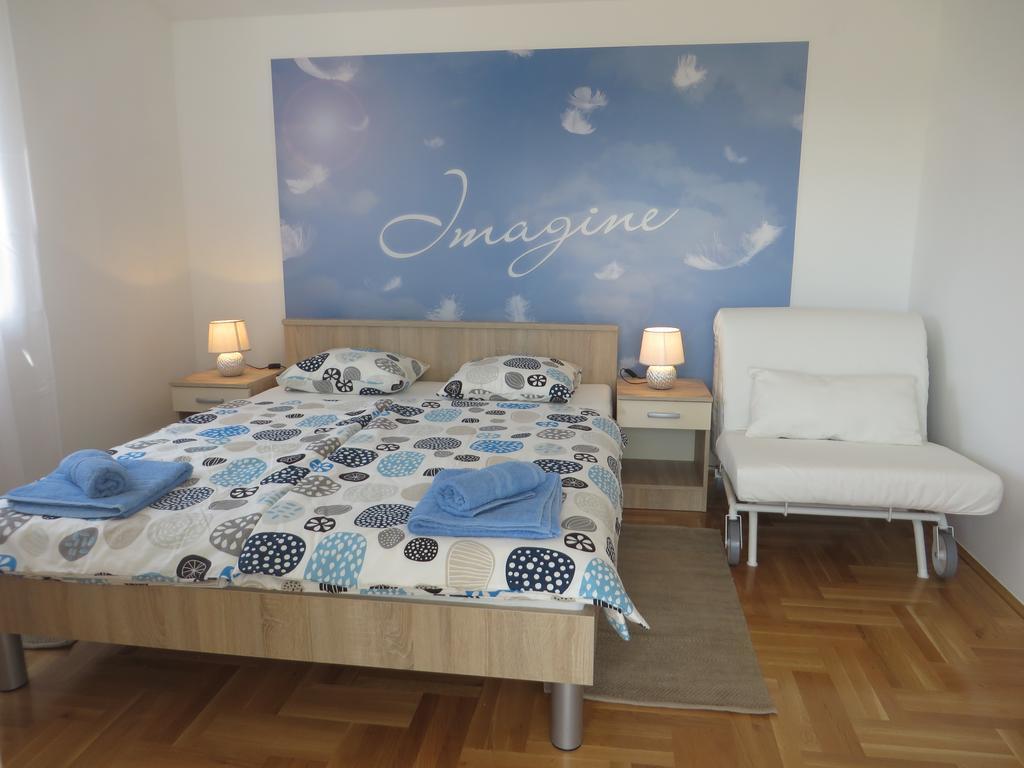Filipovic Apartments With Pool بيوغْغاد نا موغو المظهر الخارجي الصورة