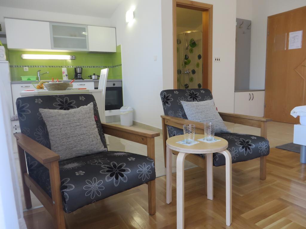 Filipovic Apartments With Pool بيوغْغاد نا موغو المظهر الخارجي الصورة